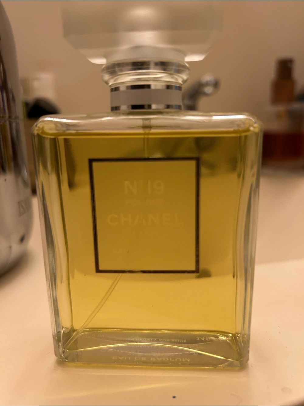 CHANEL No 19 3.4 ounces of parfum - Picture 4 of 6